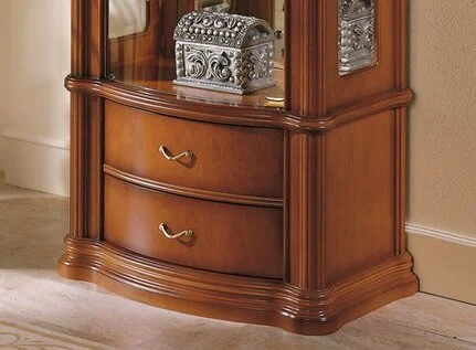 Details klassisches Highboard AMBIENTE Details klassisches Highboard AMBIENTE