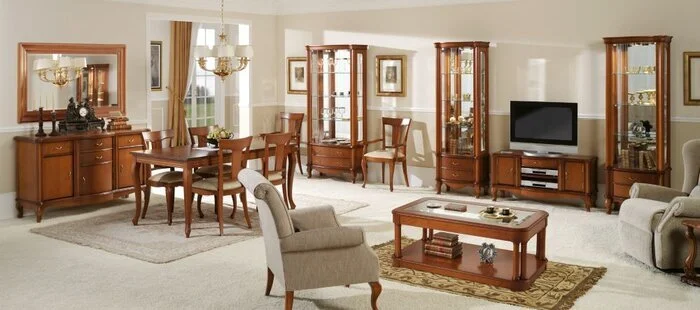 klassische Möbelserie AMBIENTE auch mit durchgehenden Sockel lieferbar