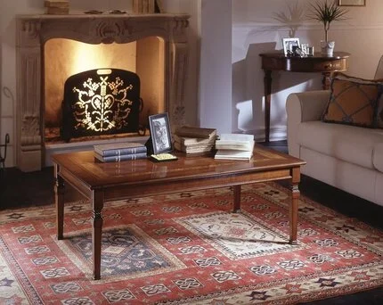 italienischer Couchtisch mit Intarsien-Tischplatte in Kirschbaum