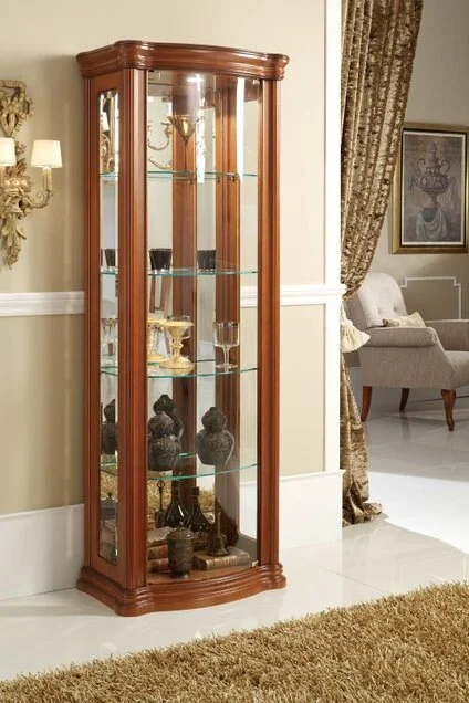 schmale Sammlervitrine klassisch, italienisches Design schmale Sammlervitrine klassisch, italienisches Design