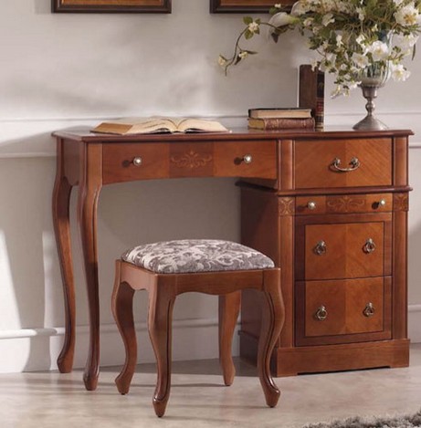 kleiner Schreibtisch in Kirsche Massivholz